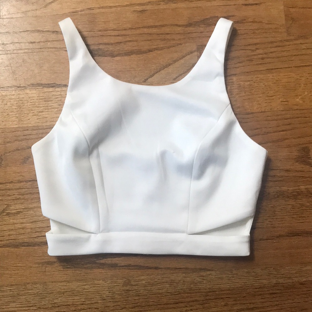 💎 Pearl White Cut-Out Crop Top 💎
